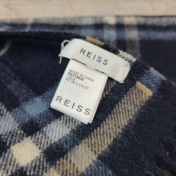 Reiss lisle mens scarf Nwot - Picture 4 of 5